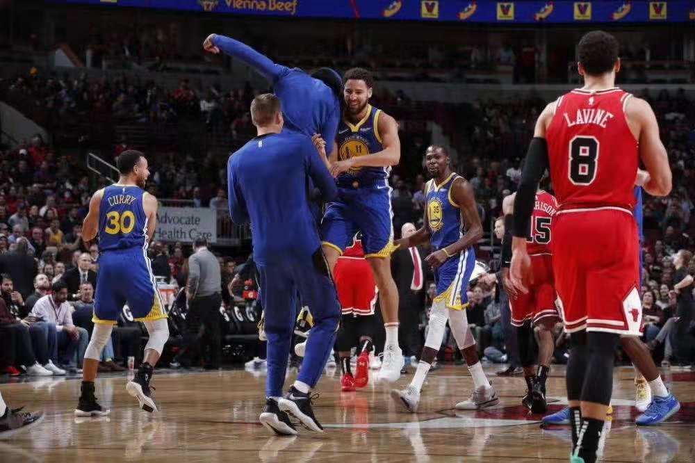  篮球巨星伤愈归来，强势回归引爆全场