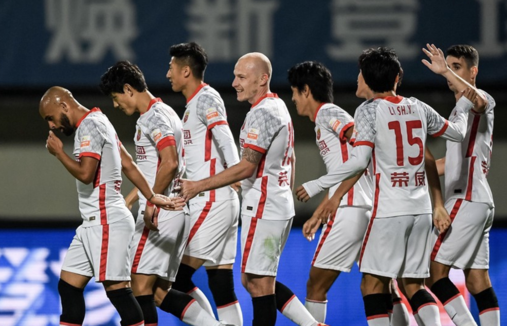  中超收官之战，上海海港逆袭夺冠