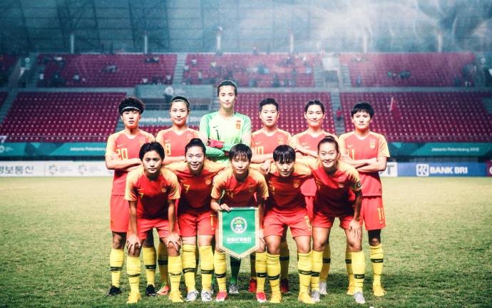  女足亚洲杯启幕战告捷，玫瑰军团展风采  